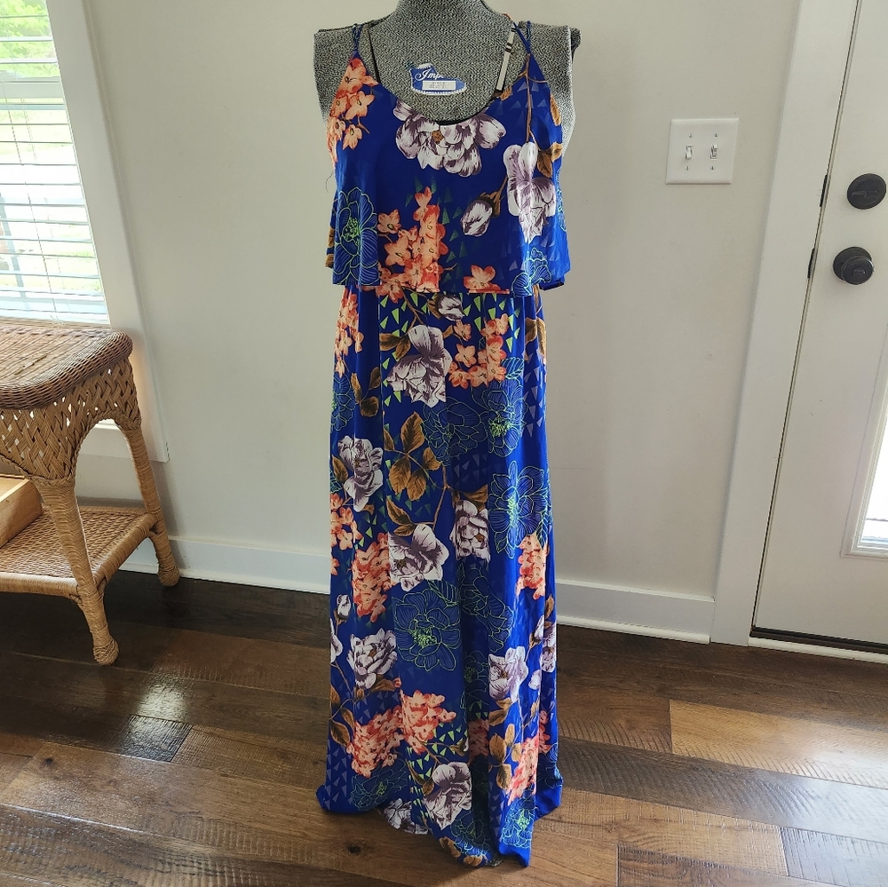 MAXI FLORAL PRINT DRESS CRISSCROSS BACK. SZ SMALL